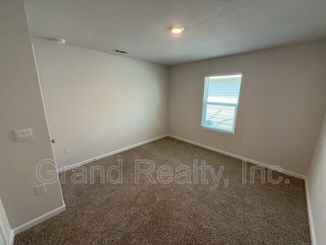 Building Photo - 4395 Winged Elm Ct