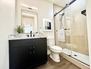 Building Photo - 16962 Westwood Ln