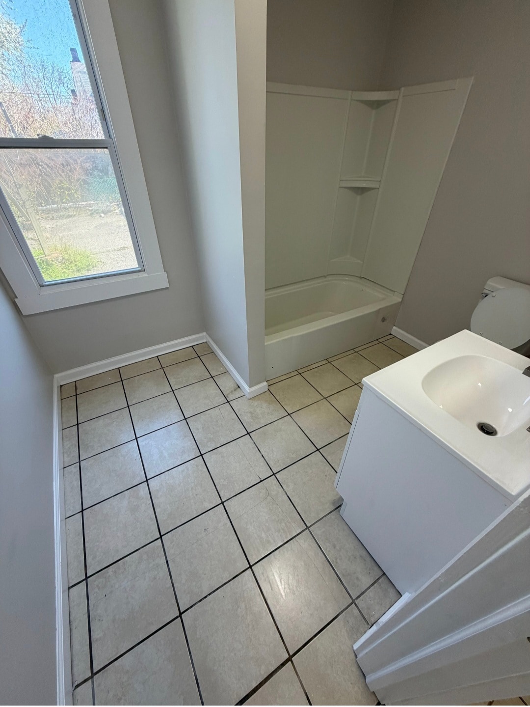 Bathroom - 1563 E 45th St