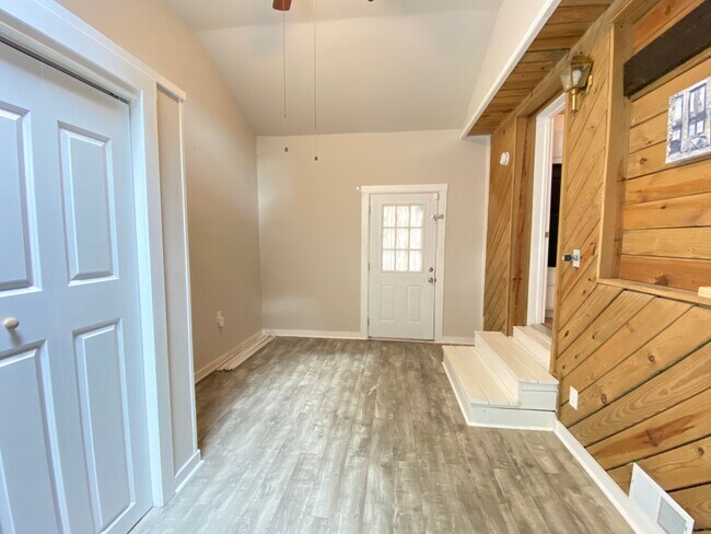 Bedroom 3 - 4426 Holbrook Dr