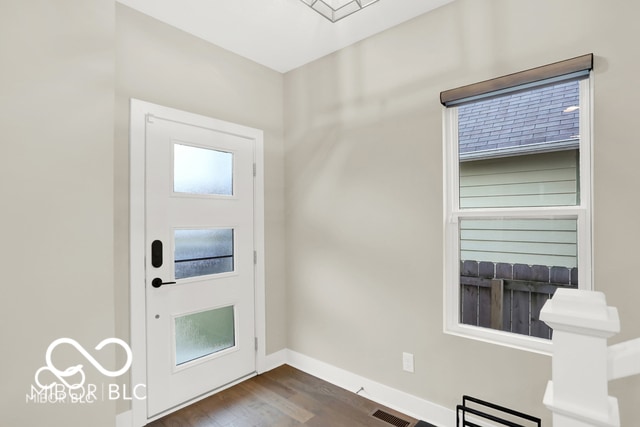 Building Photo - 1949 Carrollton Ave