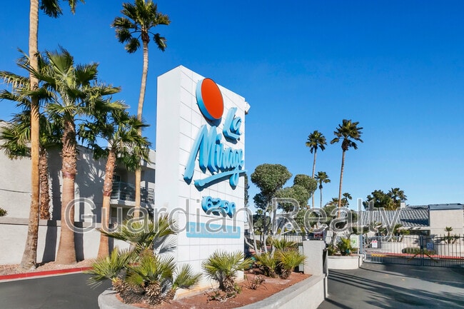 Building Photo - 6250 W Flamingo Rd