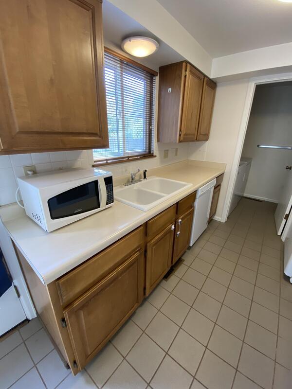 Building Photo - 2551 Sagebrush Ave