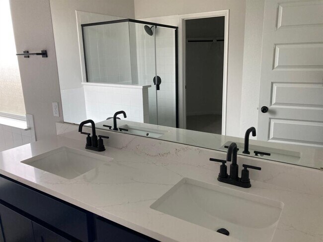 Building Photo - 2131 Alice Jay Wy