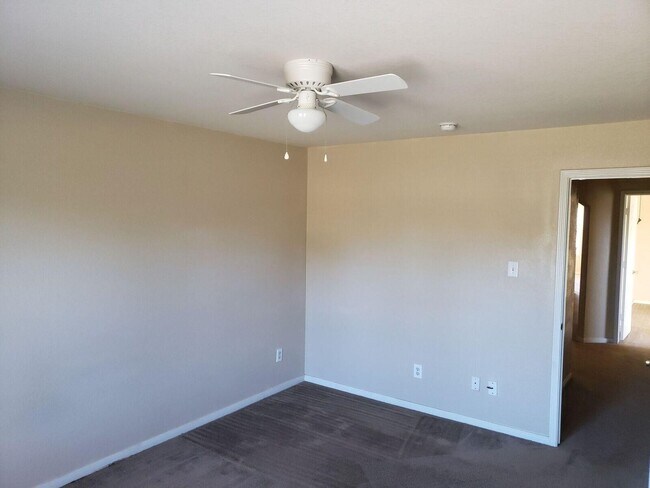 Building Photo - 15810 Sheldon Ridge Way