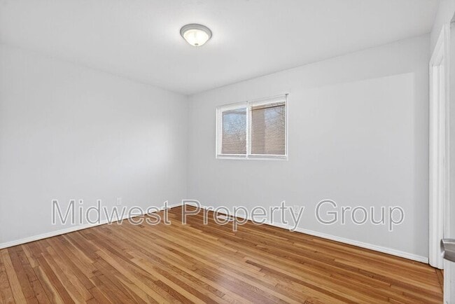 Building Photo - 1540 Aspen Dr