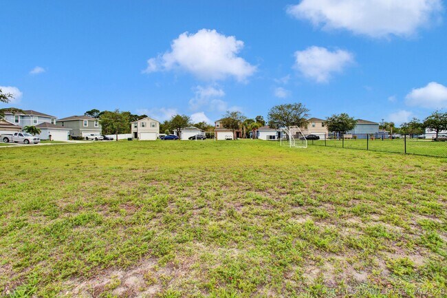 Building Photo - 3343 Liberty Square Way