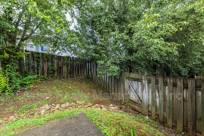 Building Photo - 1315 Lucy Way