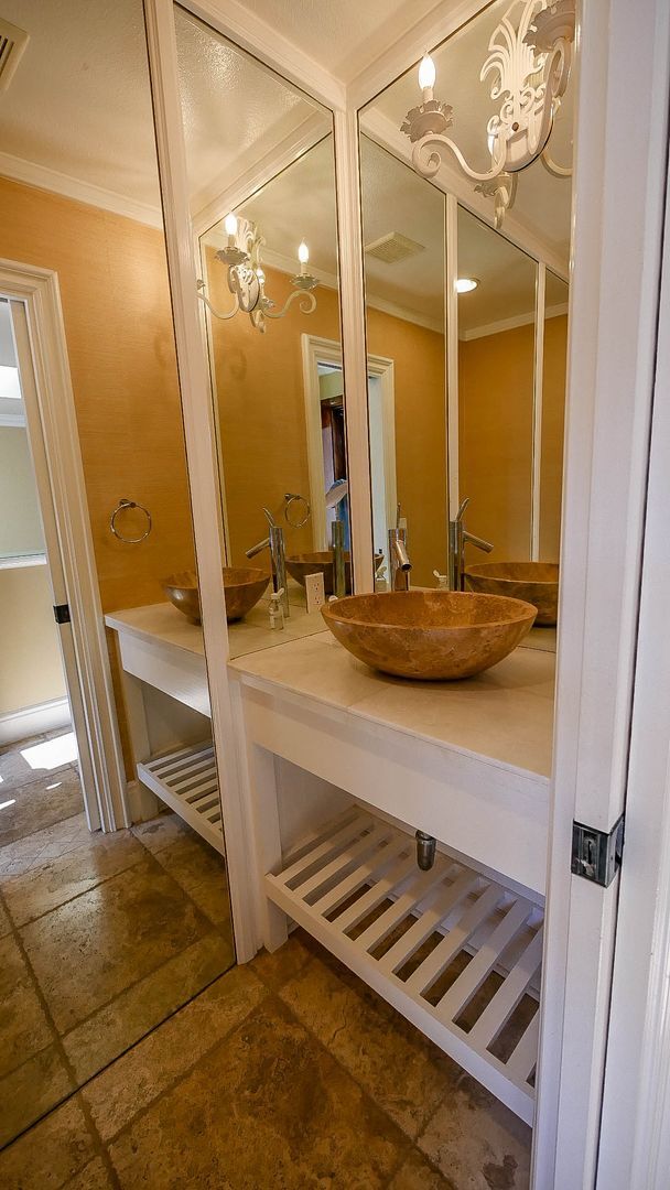 Building Photo - Beautiful 4 bed/2.5 bath house in Del Mar