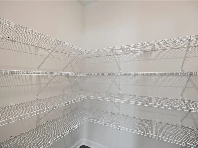 Building Photo - 640 Orsman Trl