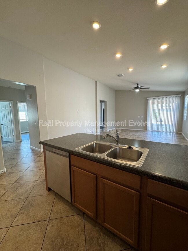 Building Photo - 13014 W Lamar Rd