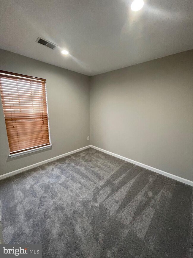 Building Photo - 13629 Beckingham Dr