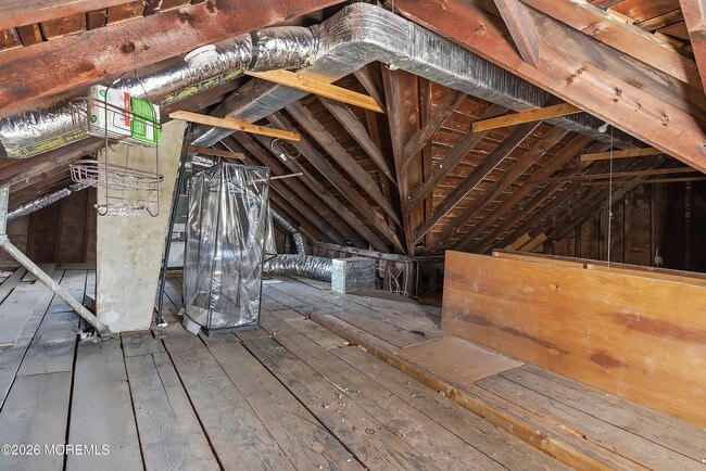 Building Photo - 94 Branch Ave