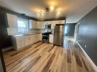 Building Photo - 65 Union Ave