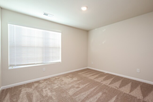 Building Photo - 2189 Southlea Dr, Inman, SC