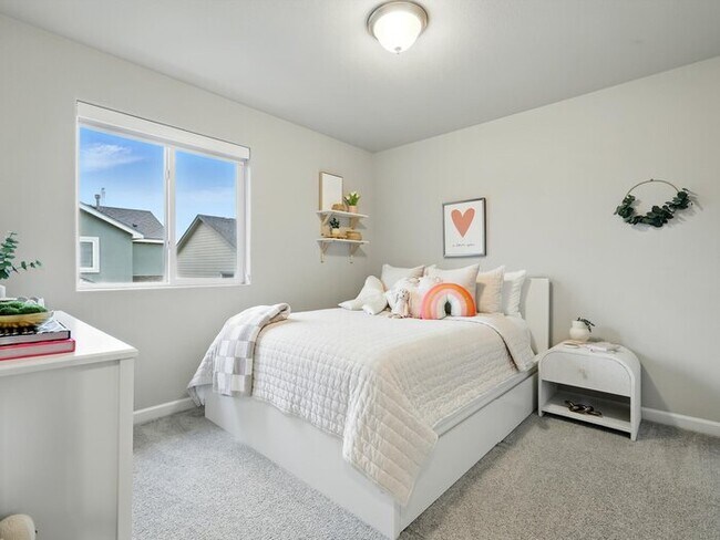 Building Photo - 10488 Castor Dr