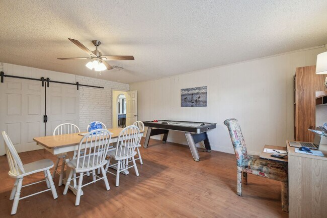 Building Photo - ***PRIVATE HEATED POOL*** Beautiful, Fully-Furnished 3-Bedroom Home Available April 1, 2026!   **...