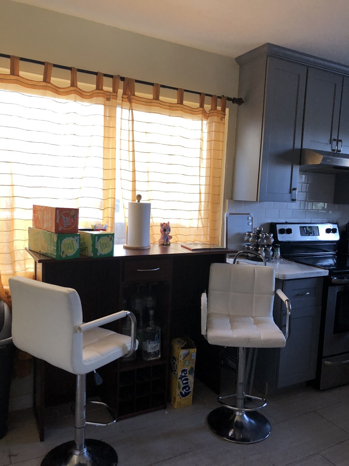 Kitchen - 2515 Oliver Ave