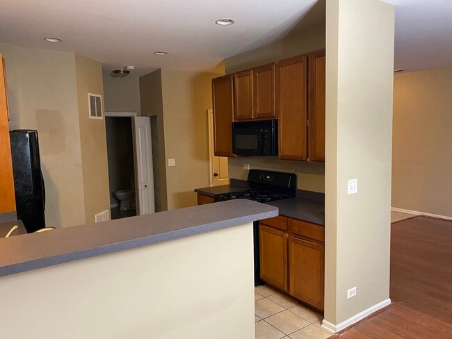 Building Photo - 496 Majestic Ln