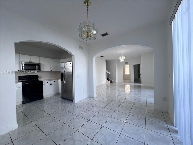 Building Photo - 15549 SW 40th St