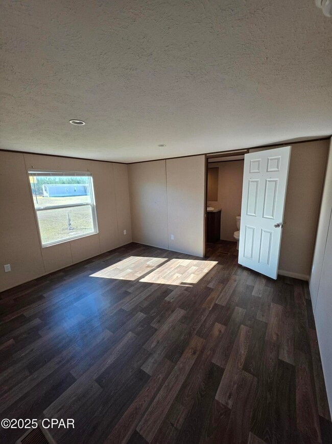 Building Photo - 5921 Nadine Rd