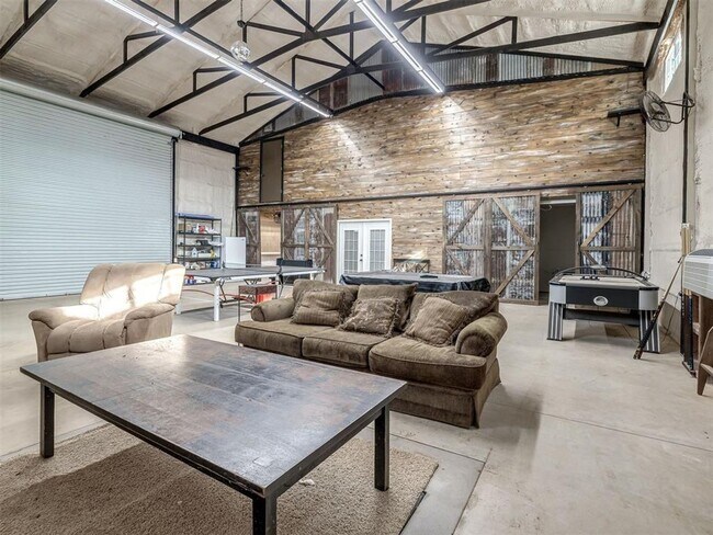 Building Photo - 18186 SH 74B - 18186