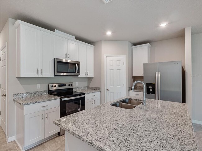 Building Photo - 658 Legacy Lp