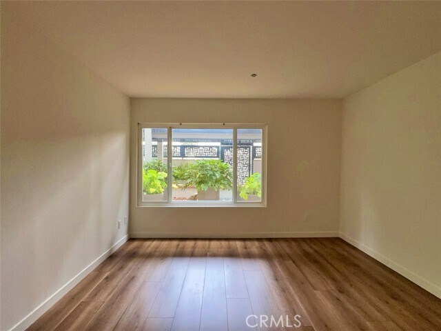 Building Photo - 230 S Catalina Ave