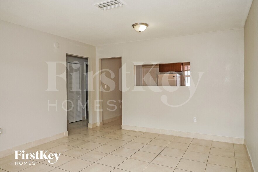 Building Photo - 3453 NW 191st St