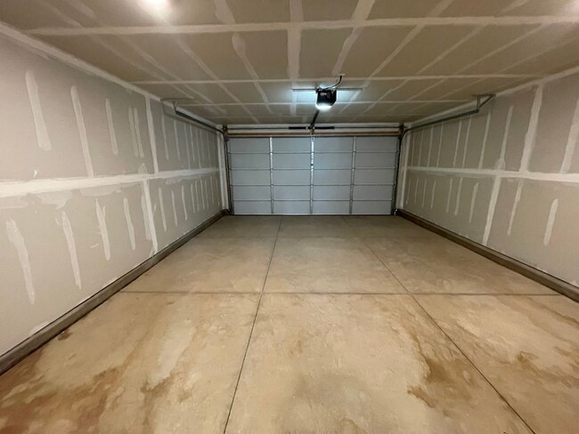 Building Photo - Brand New 3-Bed/2.5 Bath Town Home