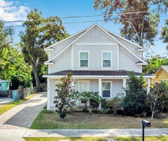 Building Photo - 50 W Esther St