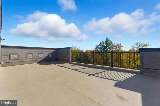 Building Photo - 2490 Connector Aly