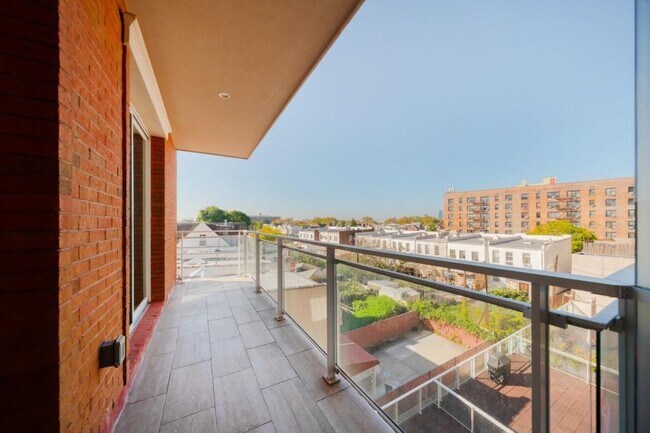 Building Photo - 3 bedroom in Brooklyn NY 11223