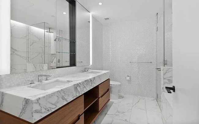 Building Photo - 30 Riverside Blvd