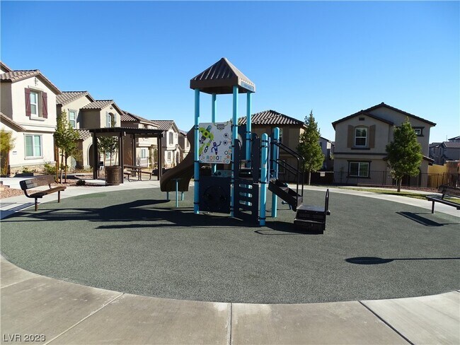 Building Photo - 10589 Sariah Skye Ave