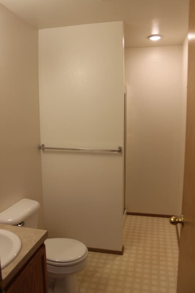 Building Photo - Four bedroom, two bath family home on quie...
