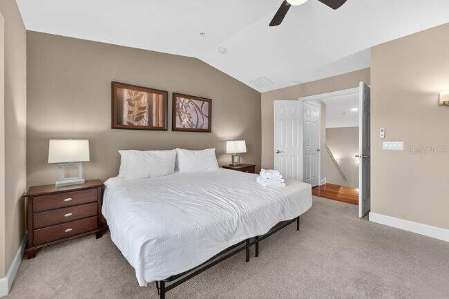 Building Photo - 14525 Damai Ln