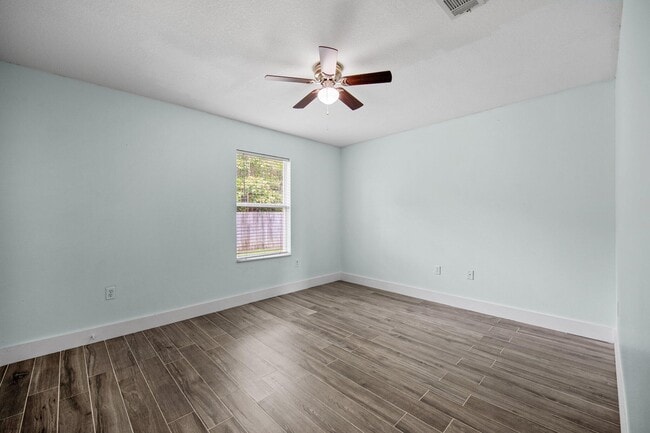 Building Photo - 7194 Blue Jack Dr