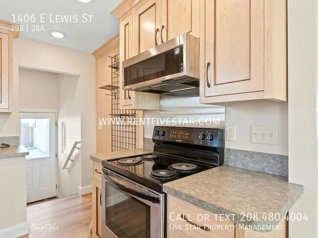 Building Photo - 1406 E Lewis St