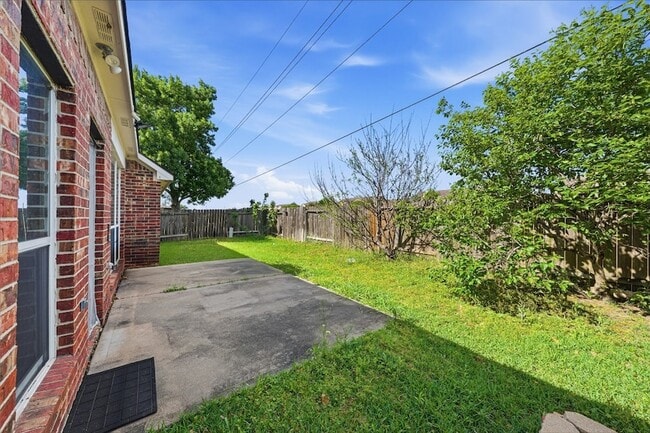 Building Photo - 24002 Indian Hills Way