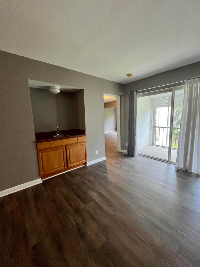 Building Photo - 1700 Presidential Way