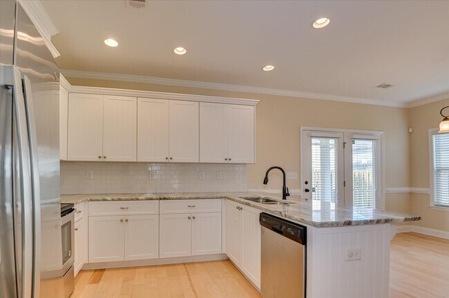 Building Photo - 3520 Patron Dr