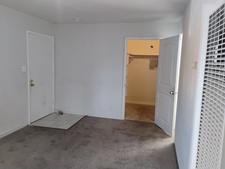 Building Photo - 1773 28th Ave