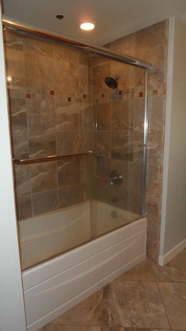 Building Photo - Office Space Living 2 BR 2.5 BA Attached 2 Car Garage