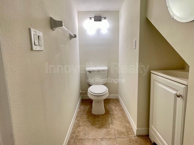 Building Photo - 2482 Temple Grove Ln