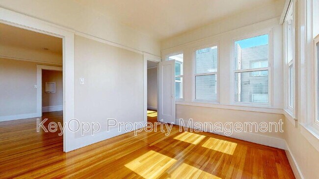 Building Photo - 769 18th Ave