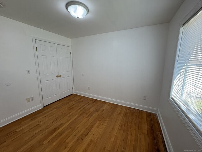 Building Photo - 13 Beacon View Dr