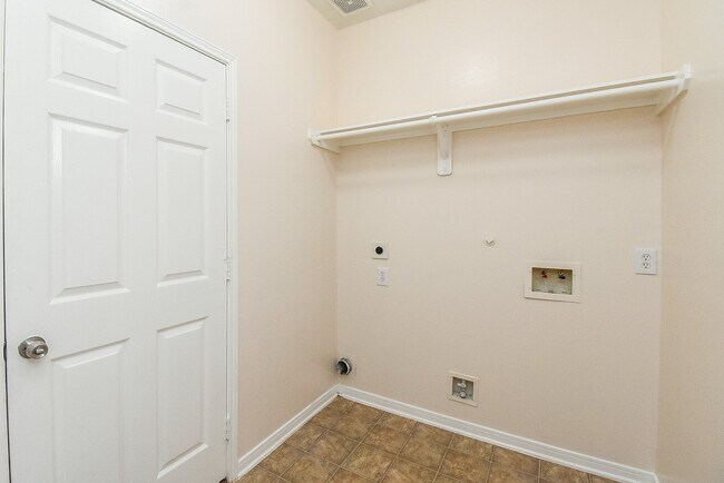 Building Photo - 19327 Poppy Grove Ln