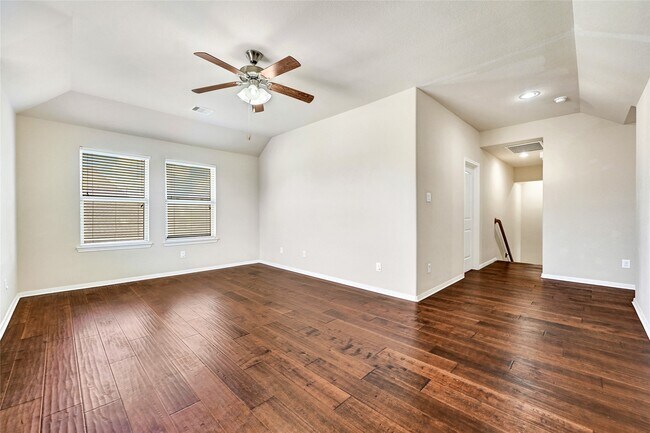 Building Photo - 23023 Verona Vista Dr