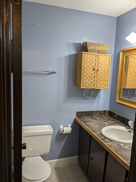 Building Photo - 2707 Valmont Rd